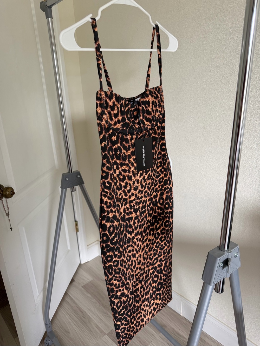 PrettyLittleThing Leopard Print Midi Slip Dress - Black & Brown